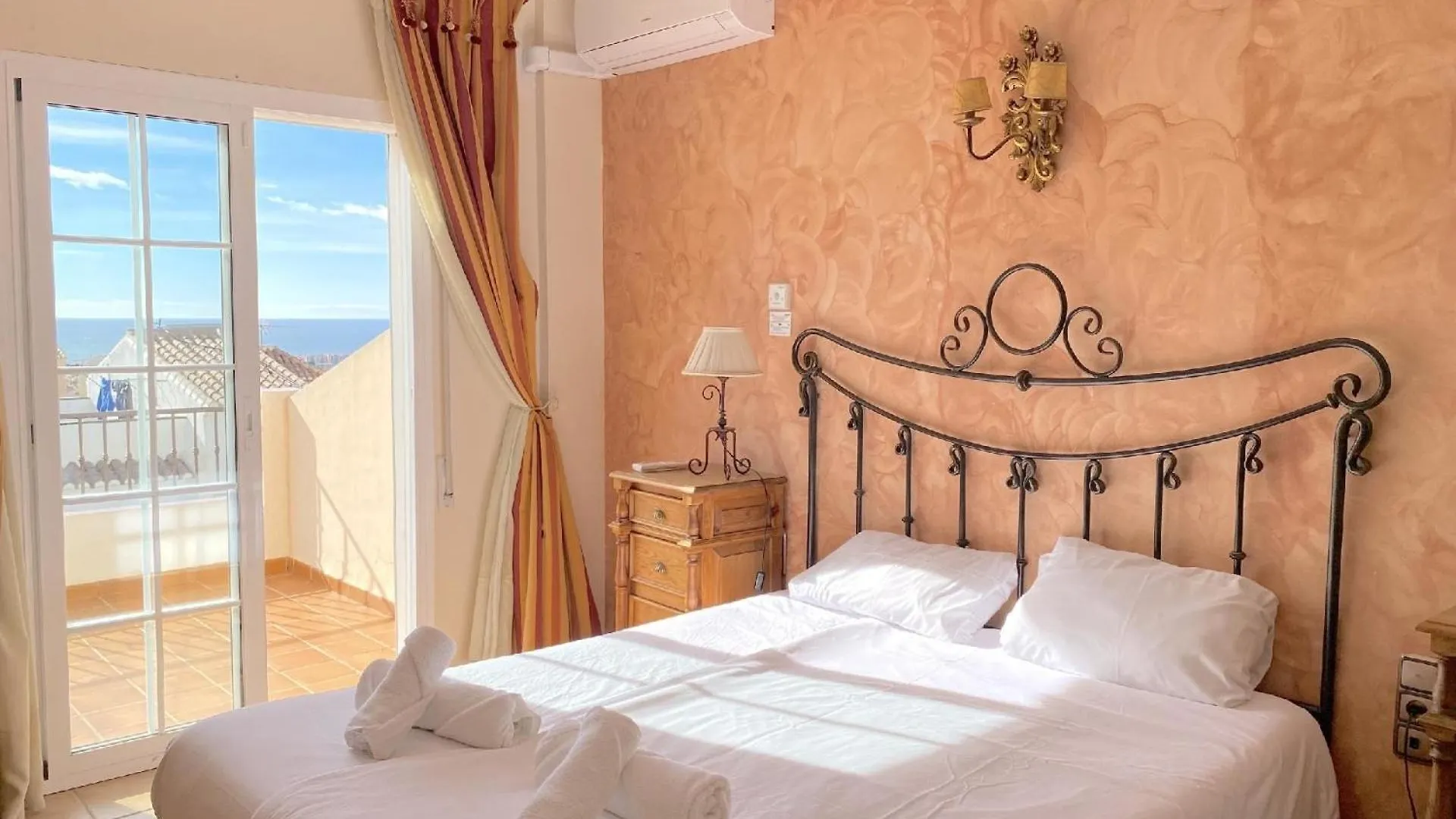 Ferienhaus Mit Privatpool Fuer 10 Personen Ca 240 Qm In Nerja, Andalusien Costa Del Sol 0*, Nerja Spain